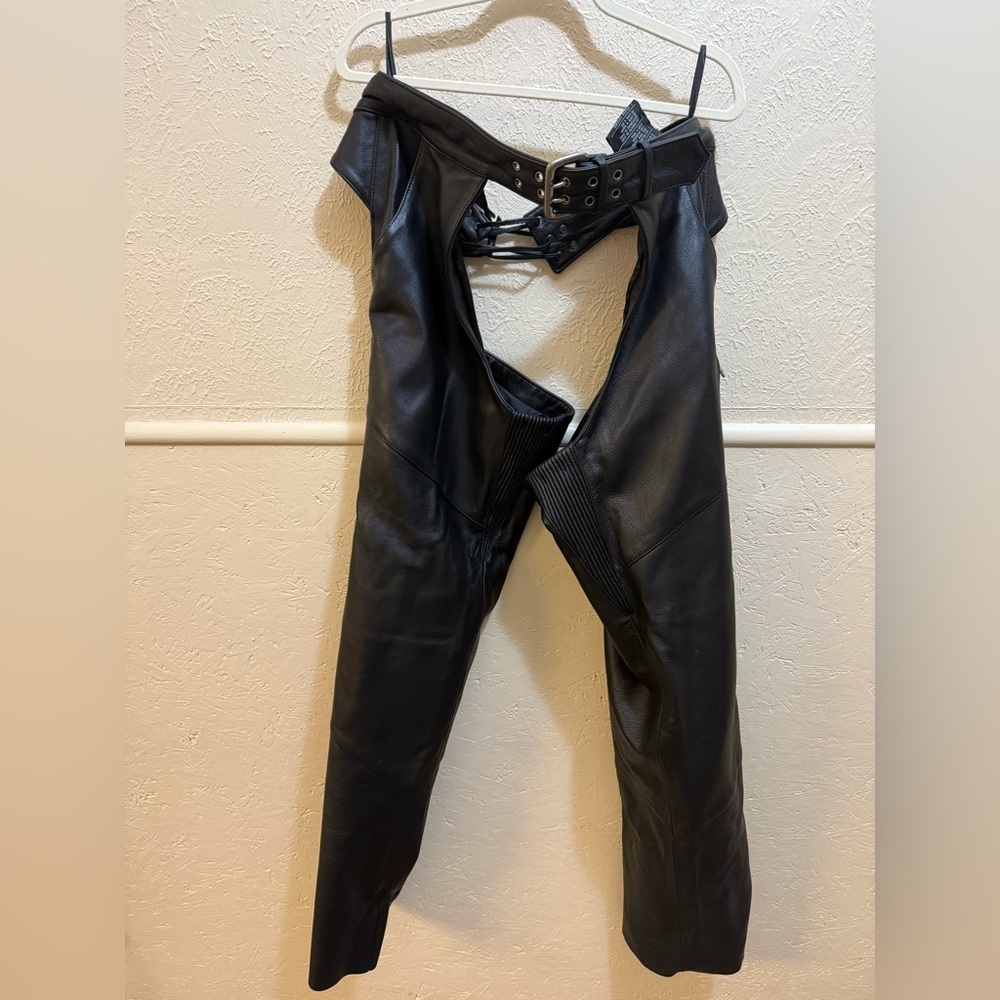 Harley Davidson Men’s Black Leather Chaps Large Fit 34” inseam